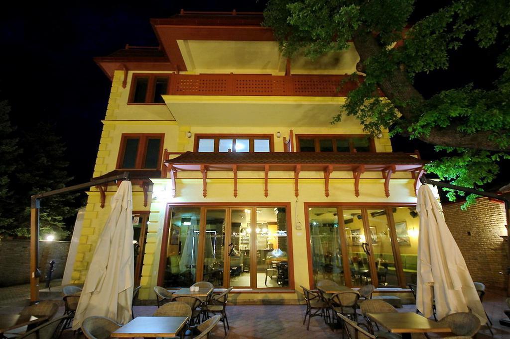 Vila Palic Hotel Exterior foto