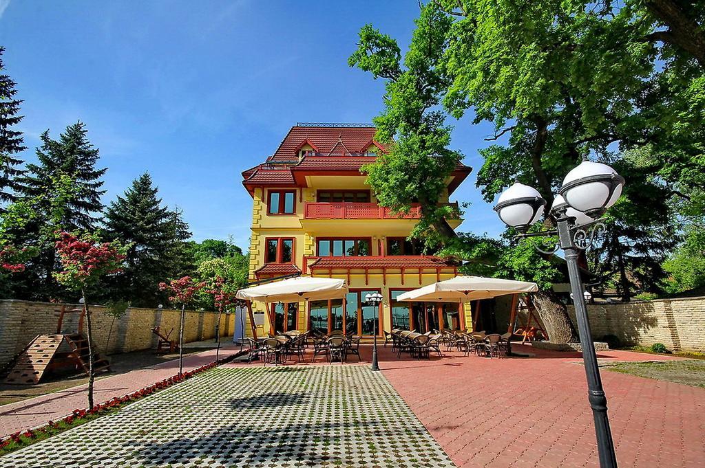 Vila Palic Hotel Exterior foto