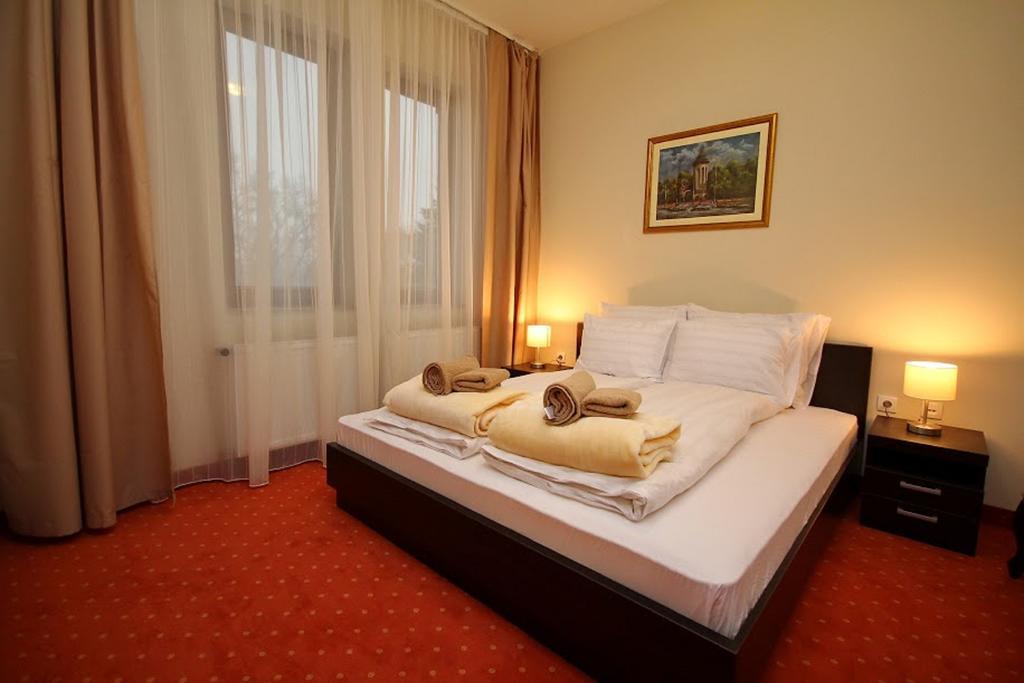 Vila Palic Hotel Exterior foto